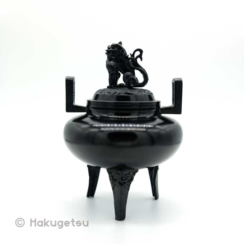 Three Legs Incense Burner with Lid of Lion, Made of Copper - HAKUGETSU