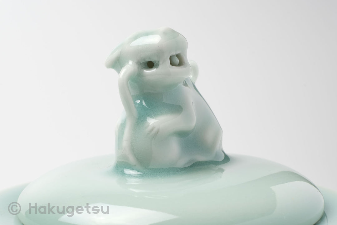 Light Celadon Incense Burner with Lion (Shishi) Lid [Secondhand] - HAKUGETSU