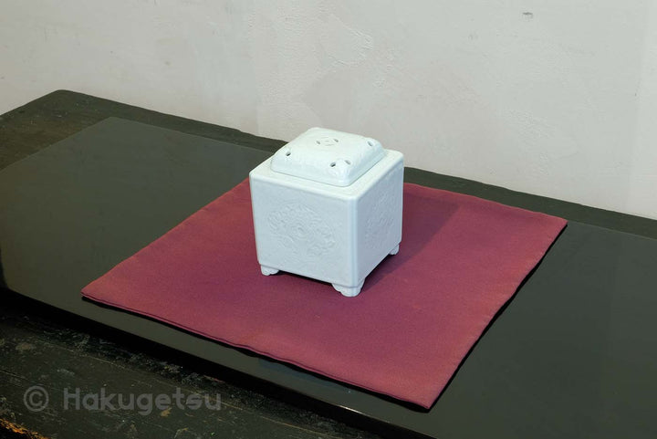 White Porcelain Square Incense Burner [Secondhand] - HAKUGETSU