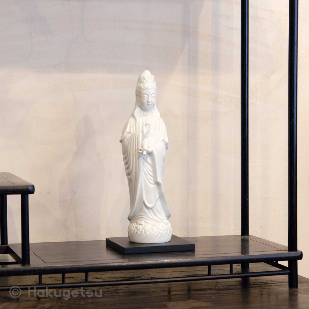 White Ceramic Statue of Āryāvalokiteśvara, Height 24cm, Nabeshima Ware - HAKUGETSU